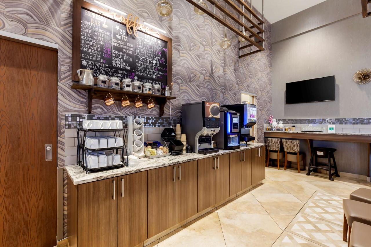 Best Western Plus St. John's Airport Hotel&Suites Exterior foto