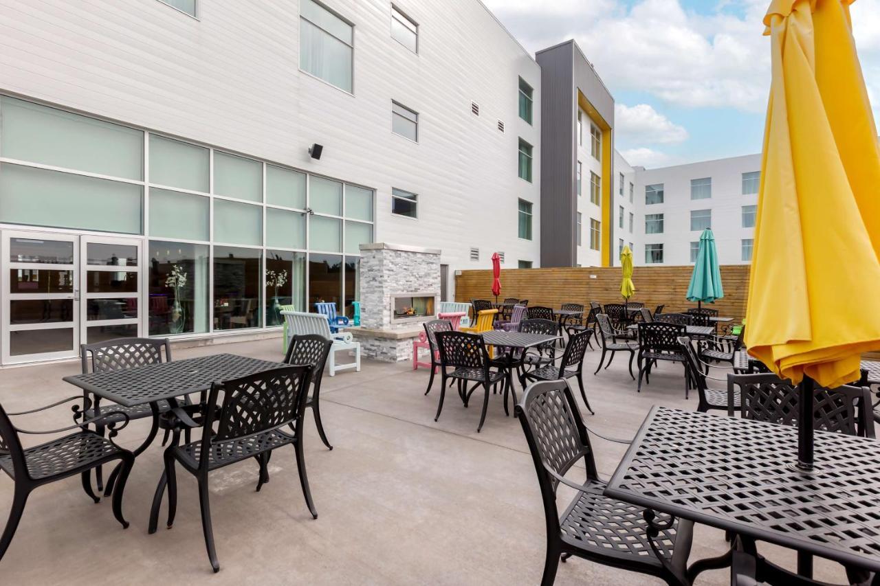 Best Western Plus St. John's Airport Hotel&Suites Exterior foto